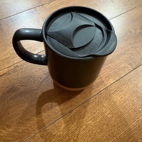 Black Travel Mug with Flip Lid - Picture 2 of 7